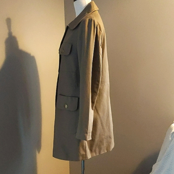 Kristian Alfonso NWOT's Women's Peacoat with Gold Button Accents Sz Med - Picture 5 of 9